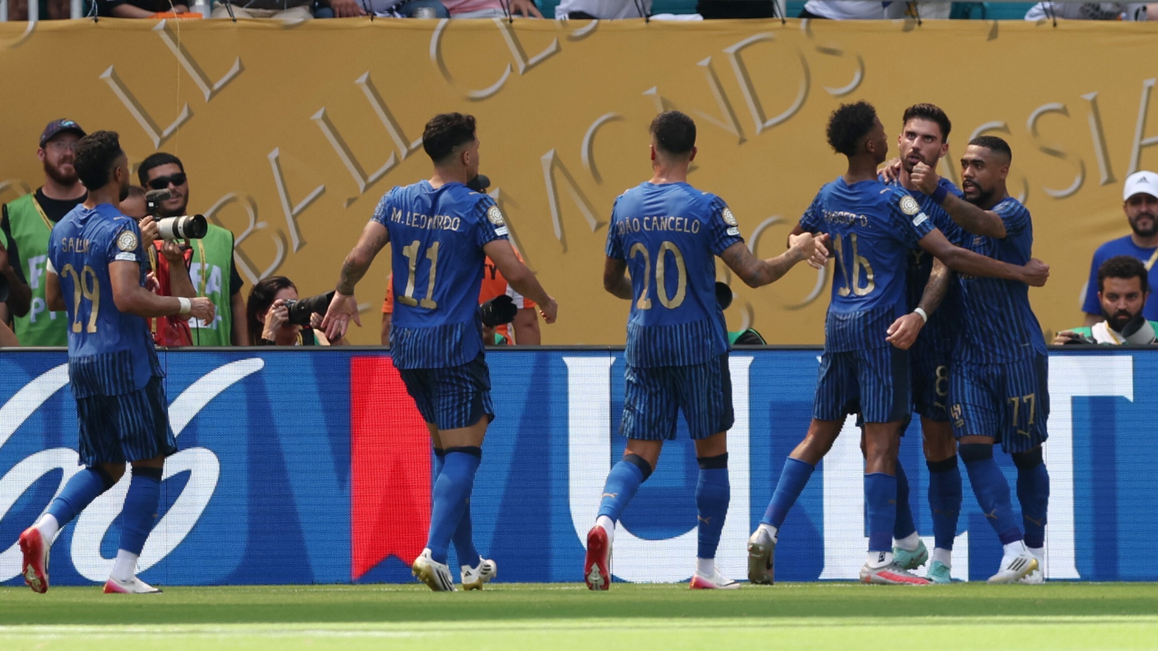 爱游戏体育尤文图斯迎足总杯关键赛，集结日造点机会，悬念犹存，数据趋势出现新变化的简单介绍