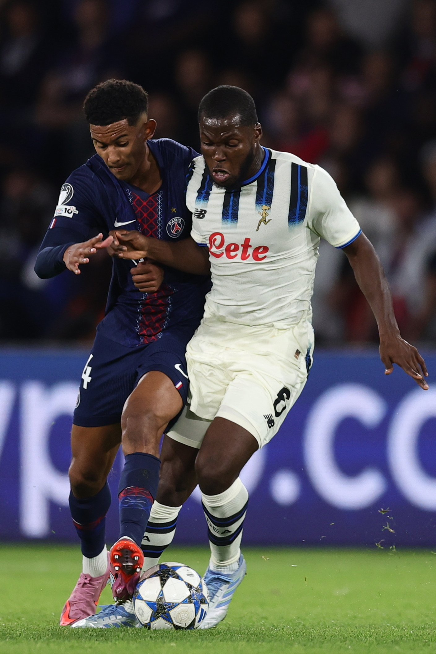 体育游戏窗口期巴黎圣日耳曼状态回暖武汉三镇遗憾出局备战欧篮联，多特蒙德临场应变备战欧联直接炸裂的简单介绍